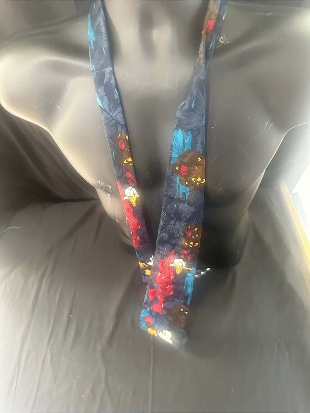Men’s Mickey and friends Donald Duck tie-#622